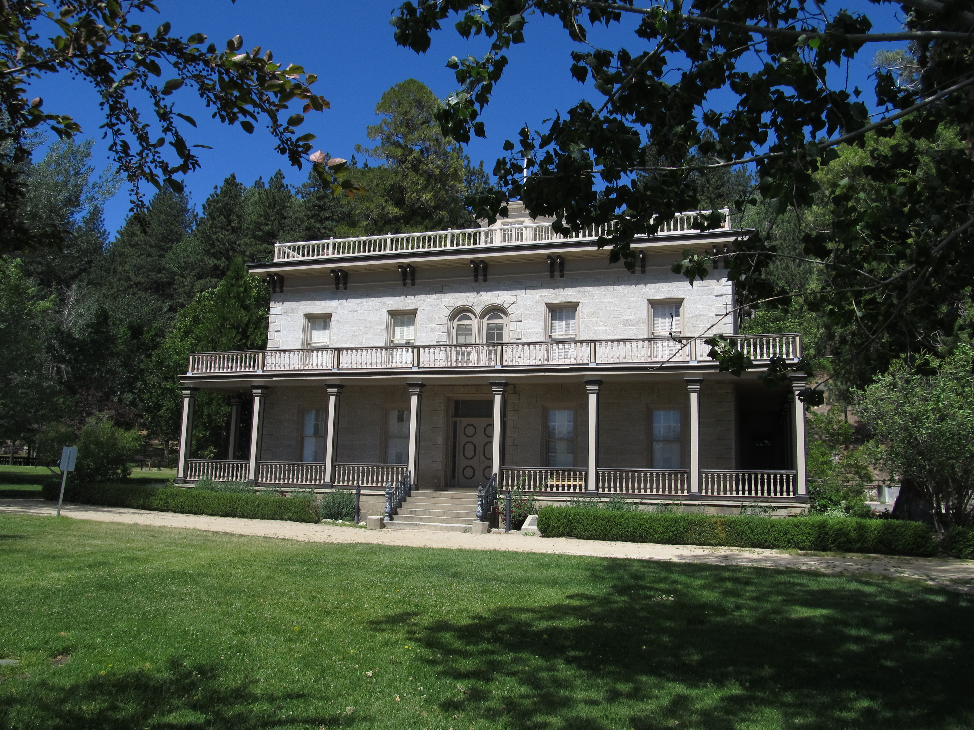 Bowers Mansion Hot Spring