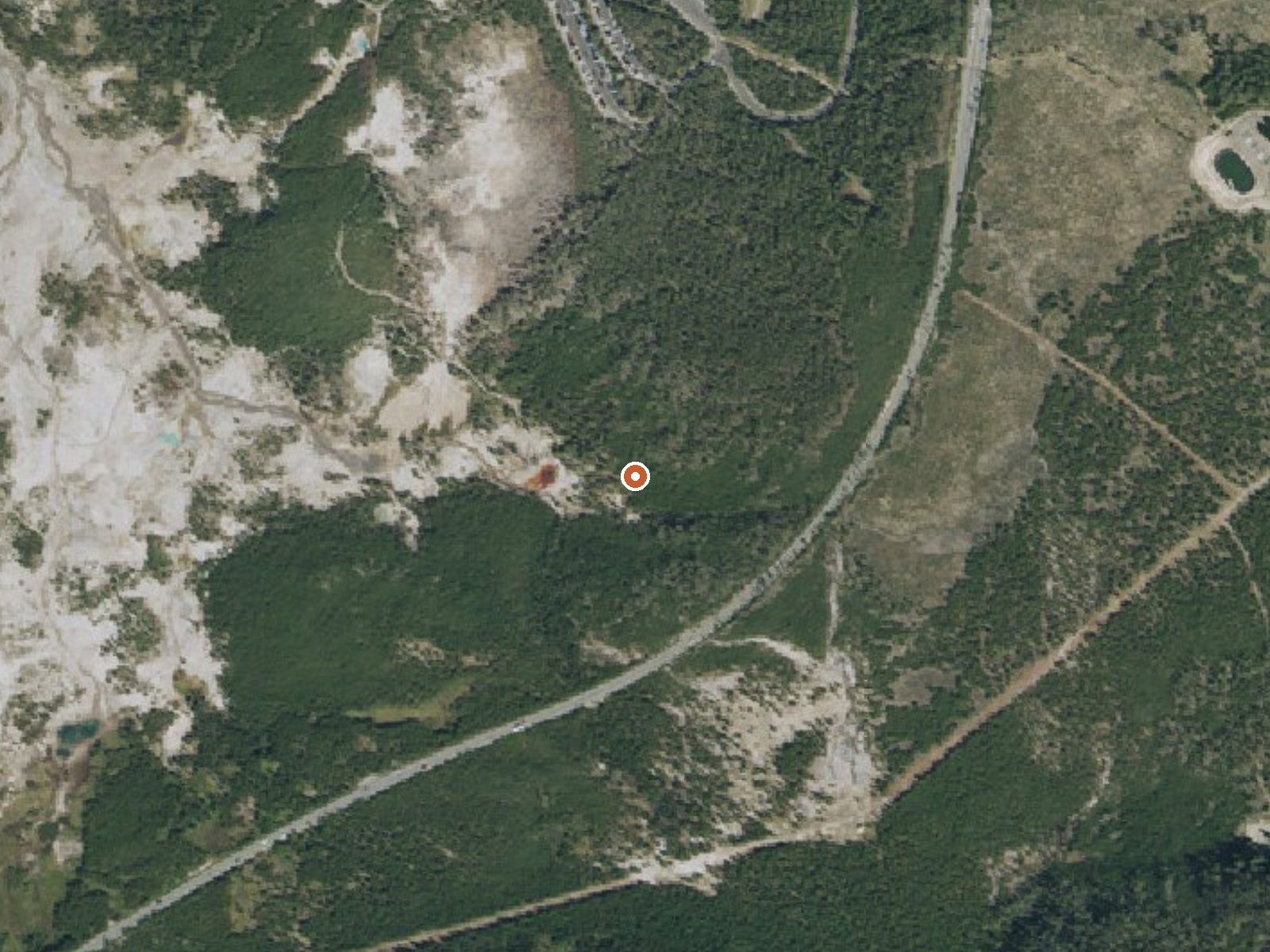 Aerial view of the ground around Echinus Geyser